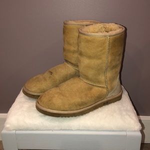 Ugg Short boots